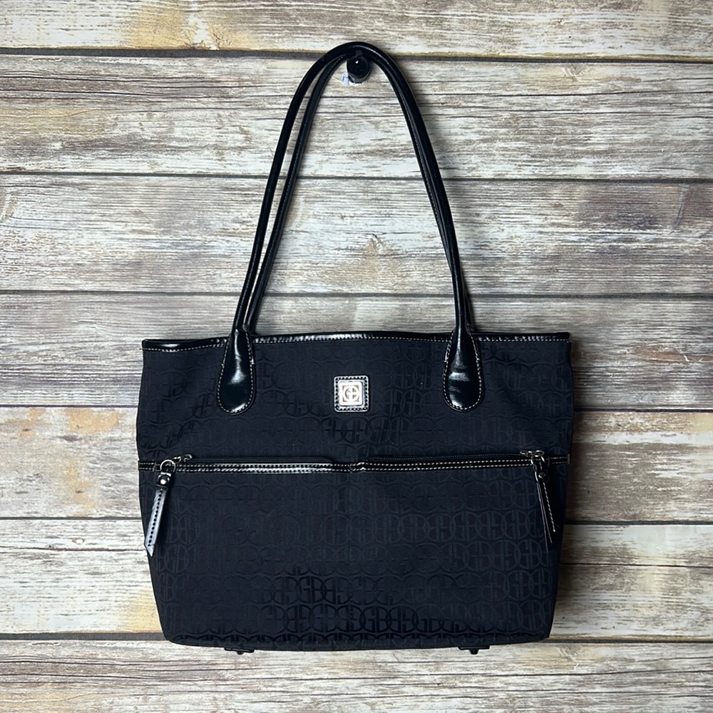 Giani Bernini black triple pocket shoulder purse